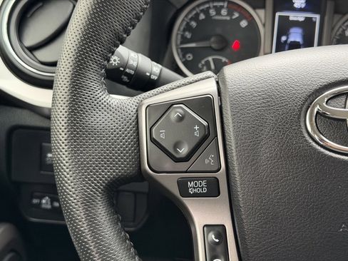 Used 2022 Toyota Tacoma SR5 image 13