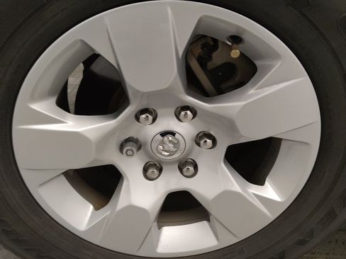 Used 2019 RAM 1500 Big Horn RWD image 31