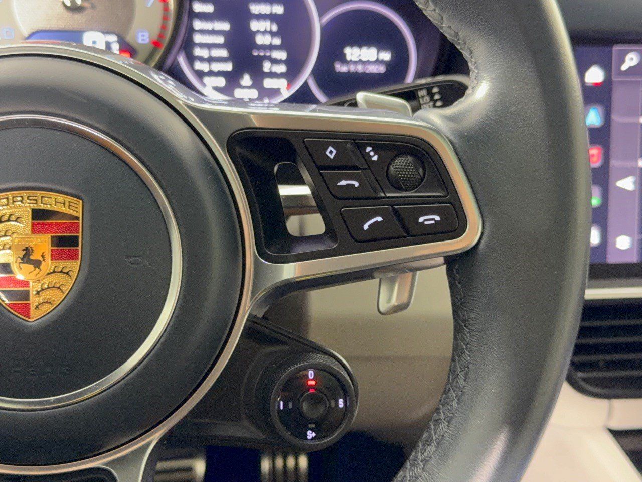 Used 2022 Porsche Cayenne GTS AWD/4WD image 19