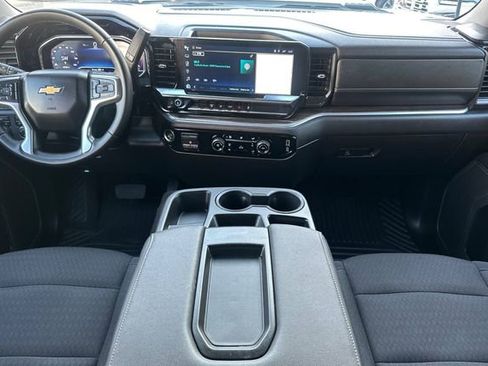 Used 2024 Chevrolet Silverado 2500 LT image 13