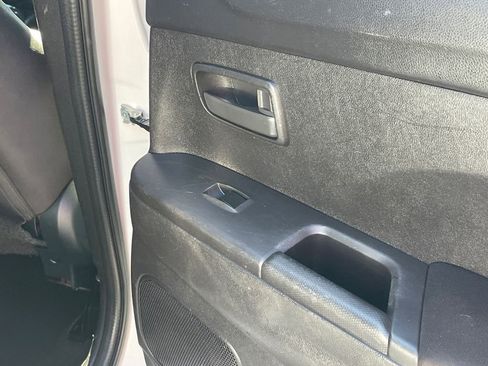 Used 2015 Mitsubishi Outlander Sport ES image 19