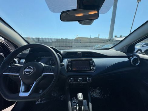 Used 2025 Nissan Versa SV FWD image 32