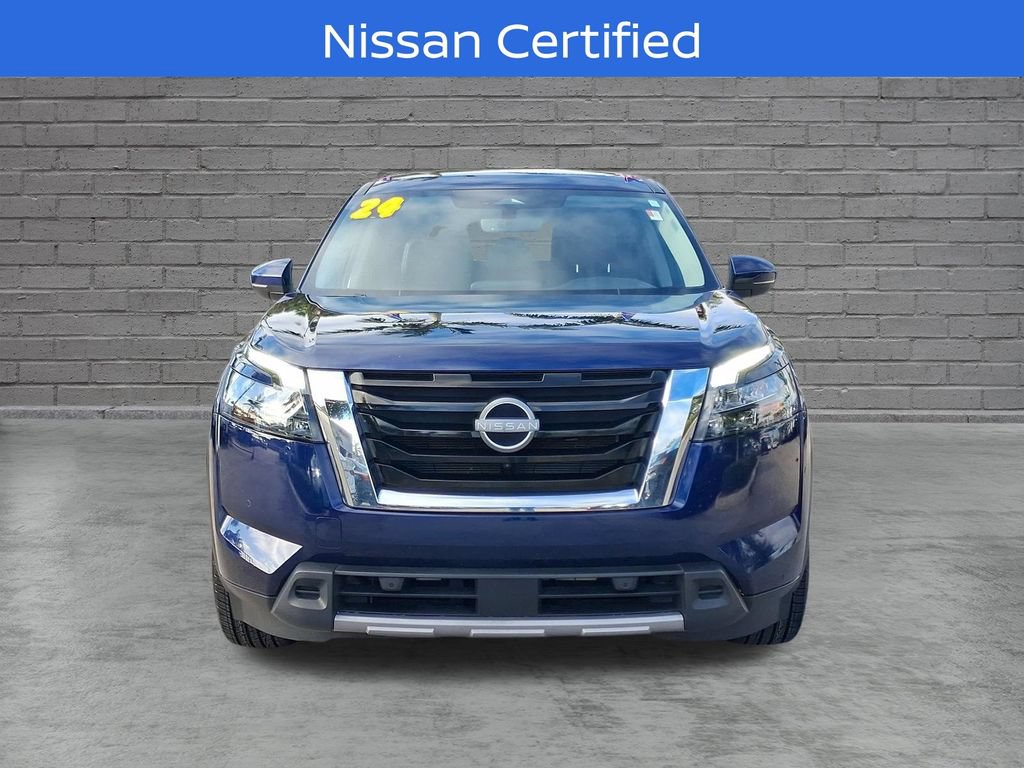 Certified 2025 Nissan Pathfinder SL FWD image 2