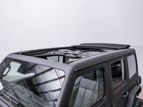 Used 2024 Jeep Wrangler Unlimited Sport image 2