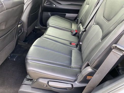 Used 2025 INFINITI QX60 Luxe image 33