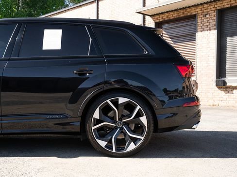 Used 2021 Audi SQ7 Prestige w/ Prestige Package image 5