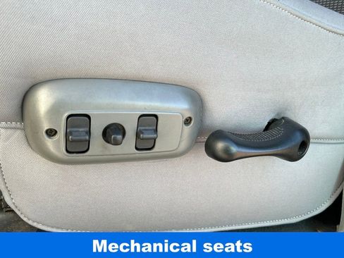 Used 2007 Dodge Ram 2500 Truck SLT w/ Quad Cab Big Horn Value Group image 17