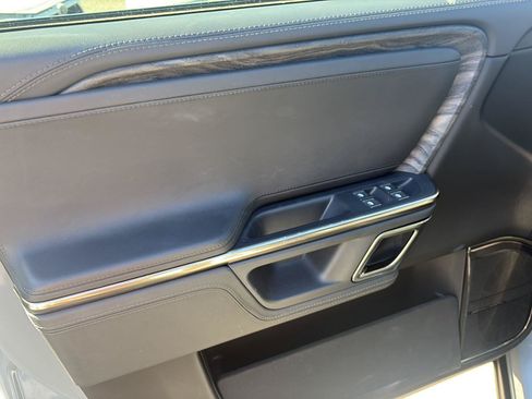 Used 2022 Rivian R1S Launch Edition AWD/4WD image 9