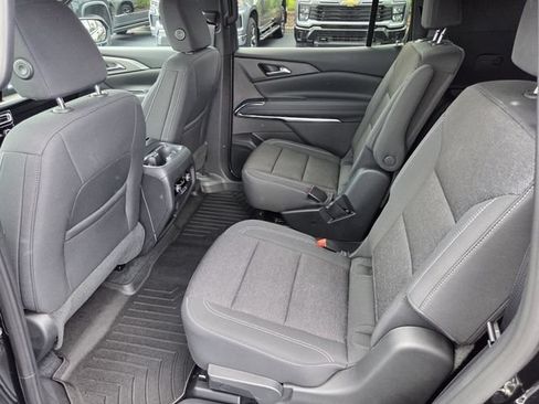 Used 2026 Chevrolet Traverse LT w/ Driver Confidence Package FWD image 10