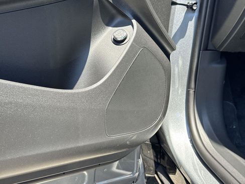 New 2026 Buick Envista Sport Touring w/ Convenience II Package FWD image 18