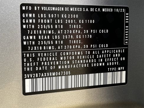 Used 2024 Volkswagen Tiguan SE image 30