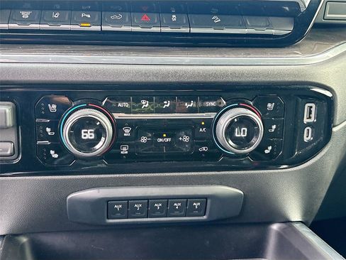 Used 2024 Chevrolet Silverado 2500 LTZ w/ LTZ Plus Package image 17