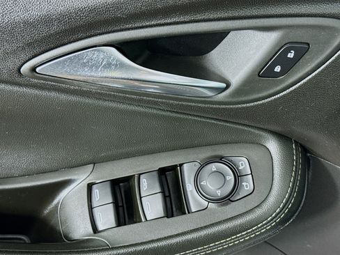 Used 2024 Buick Encore GX Preferred FWD image 23