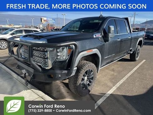 Used 2021 GMC Sierra 3500 Denali w/ Denali Black Diamond Edition image 3