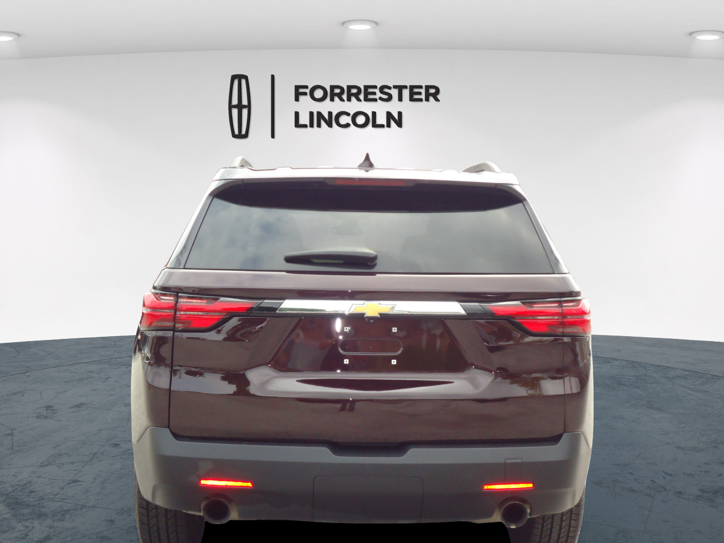 Used 2023 Chevrolet Traverse LT AWD/4WD image 4