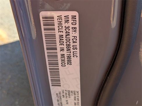 Certified 2022 Jeep Compass Limited image 26