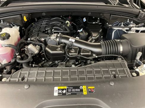 New 2025 Jeep Grand Cherokee L Limited w/ Luxury Tech Group II RWD image 16