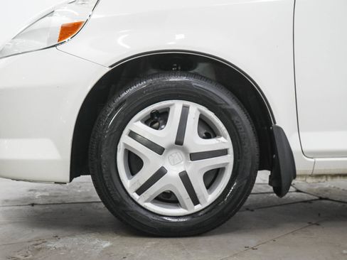Used 2007 Honda Fit image 25