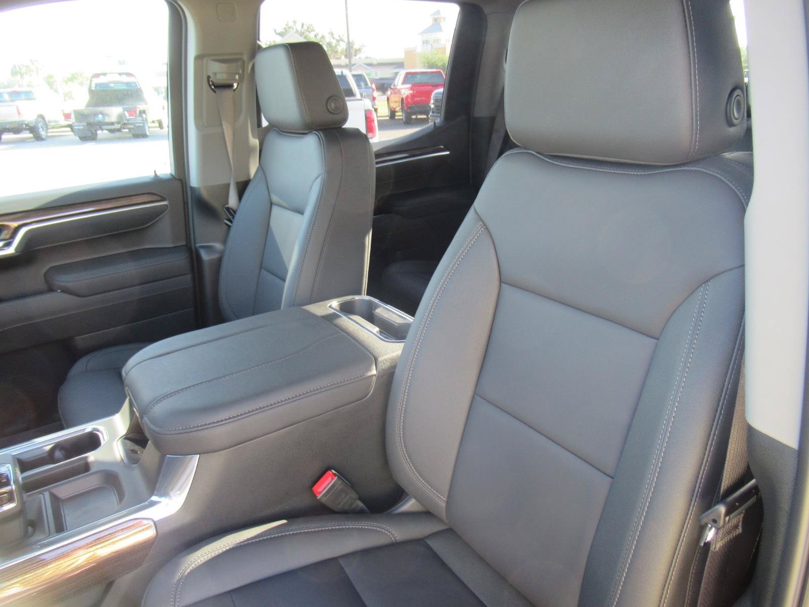 New 2026 Chevrolet Silverado 1500 RST w/ RST All Star Premium Package AWD/4WD image 18