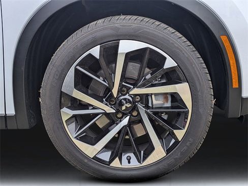 Used 2023 Mitsubishi Outlander SE image 10