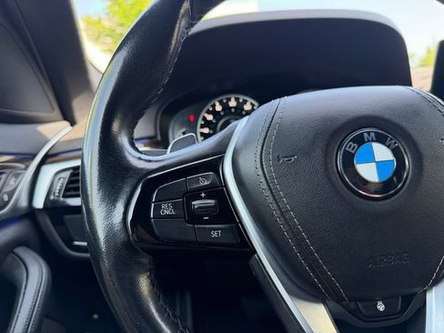 Used 2019 BMW 530e xDrive AWD/4WD image 27