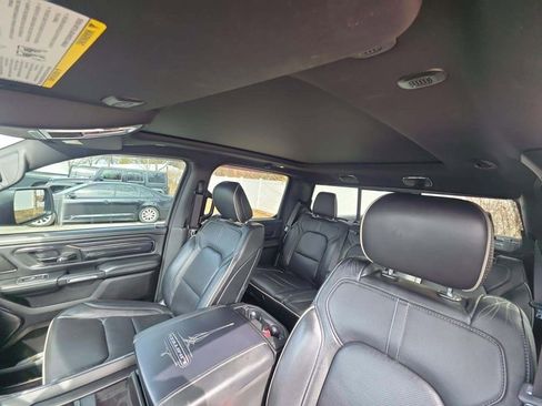 Used 2022 RAM 1500 Limited w/ Night Edition image 10