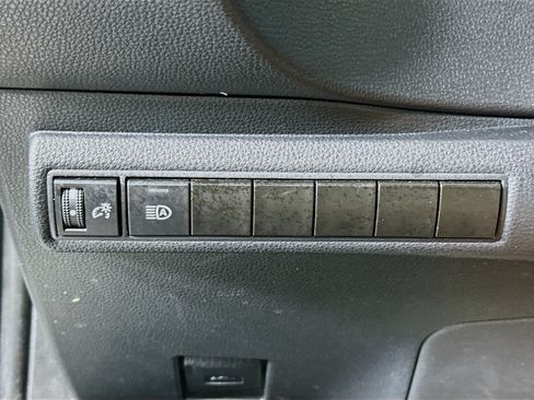 Used 2024 Toyota Corolla LE FWD image 17