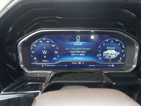 Used 2022 Chevrolet Silverado 1500 LTZ image 7