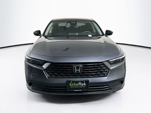Used 2025 Honda Accord SE image 2