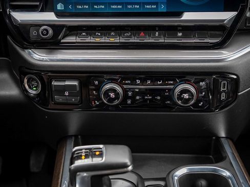 Used 2023 Chevrolet Silverado 1500 High Country w/ Technology Package image 26