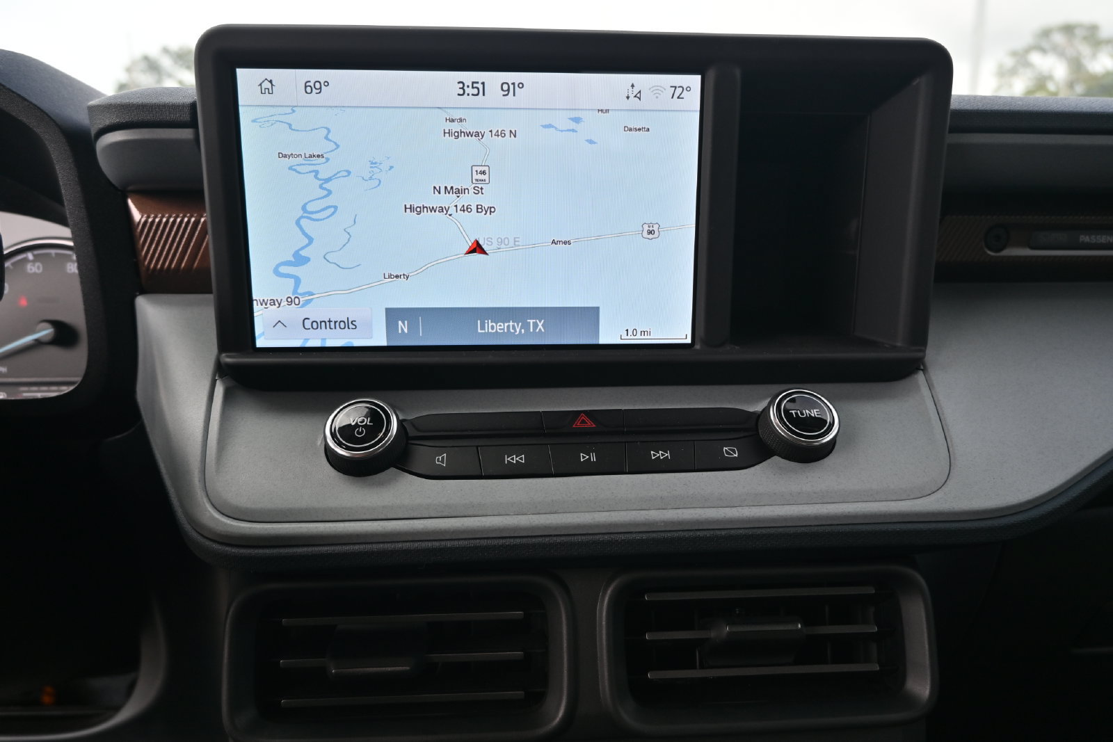 Used 2024 Ford Maverick Lariat FWD image 17