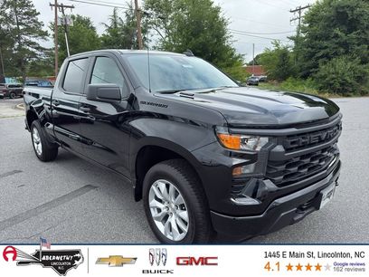 New 2026 Chevrolet Silverado 1500 Custom w/ LPO, Dark Essentials Package