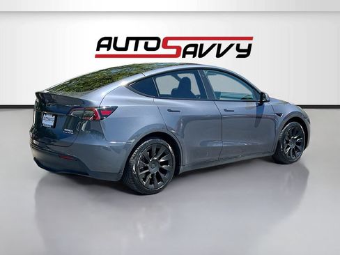 Used 2023 Tesla Model Y Long Range AWD/4WD image 7
