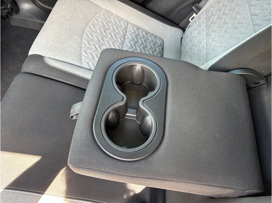 Used 2023 Chevrolet Equinox LS FWD image 34