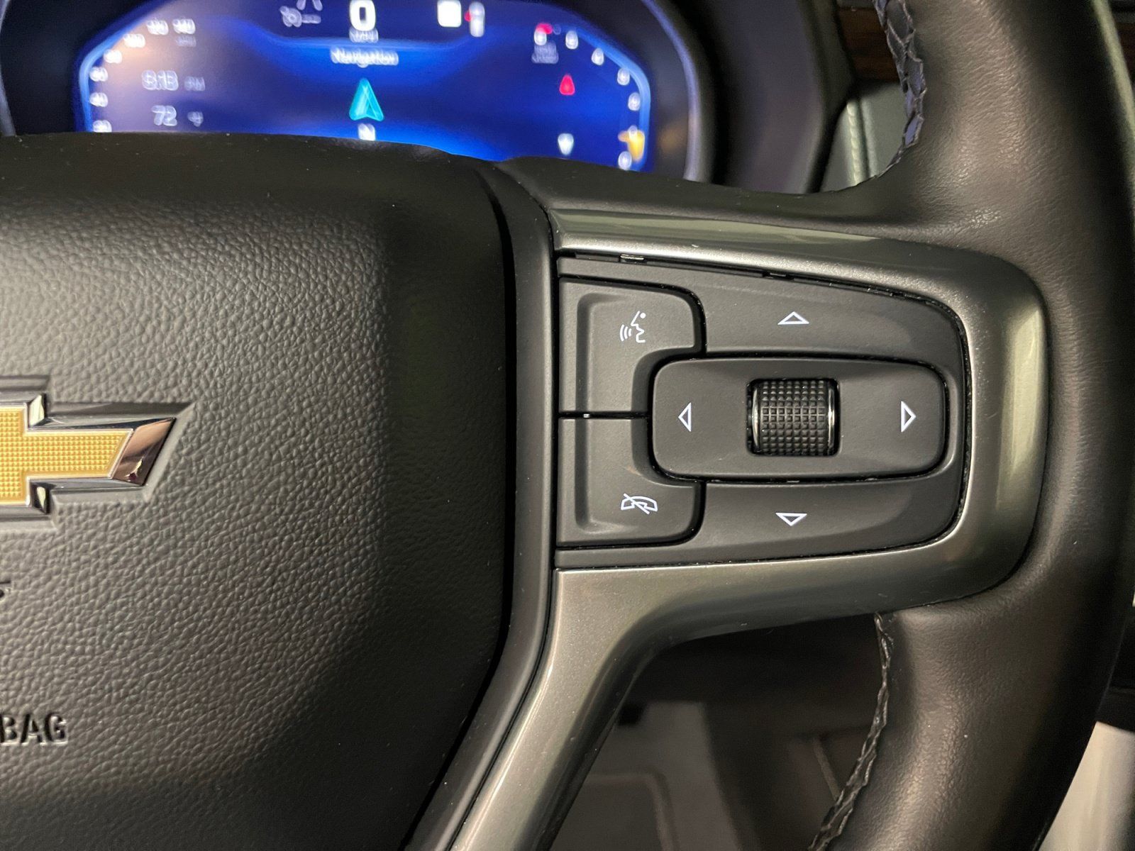 Used 2023 Chevrolet Suburban Premier AWD/4WD image 11
