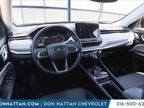 Used 2022 Jeep Compass Limited AWD/4WD image 16