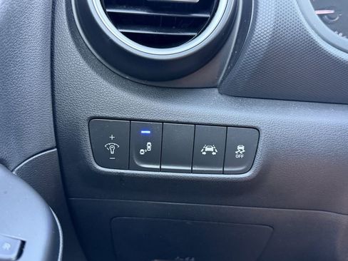 Used 2021 Hyundai Kona SEL Plus w/ Cargo Package AWD/4WD image 28