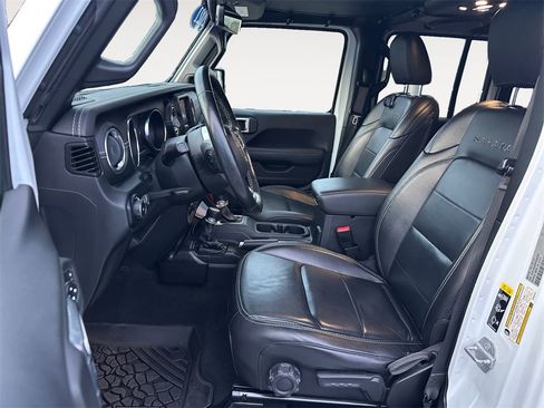 Used 2021 Jeep Wrangler Unlimited Sahara image 9