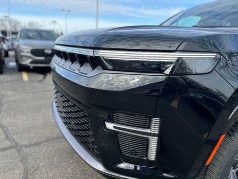 New 2026 Jeep Grand Wagoneer Limited w/ Premium Group II image 15