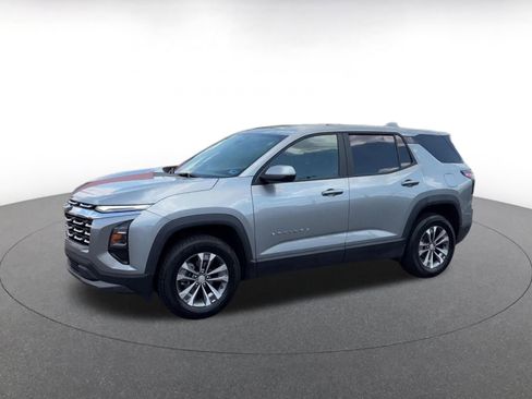 Used 2025 Chevrolet Equinox LT AWD/4WD image 8