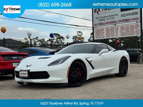 Used 2019 Chevrolet Corvette Stingray Coupe w/ Carbon Flash Badge Package image 1
