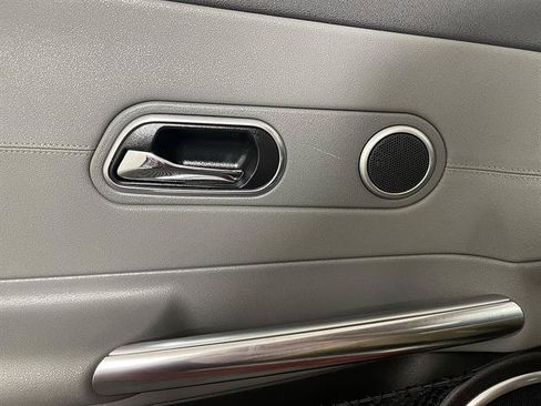 Used 2005 Chrysler Crossfire Limited RWD image 15