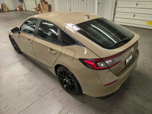 Used 2025 Honda Civic Sport image 5