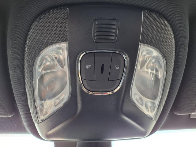 Used 2025 Jeep Compass Limited AWD/4WD image 29