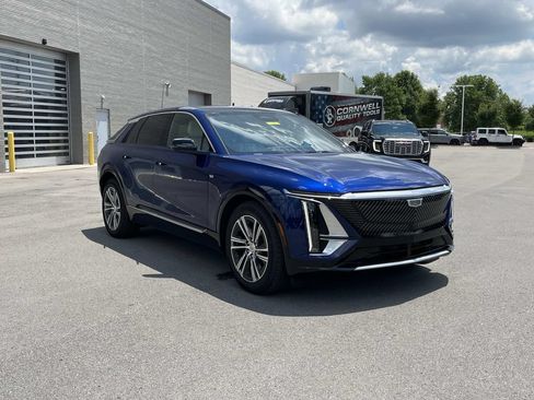 Used 2024 Cadillac Lyriq Luxury RWD image 7