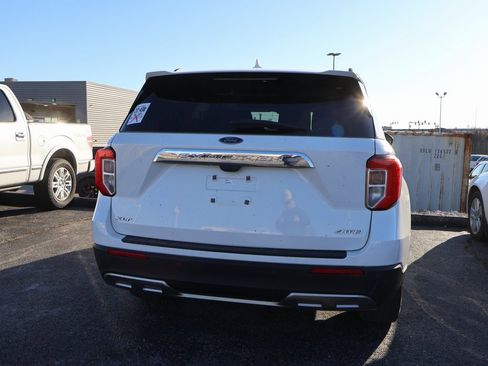 Certified 2022 Ford Explorer XLT w/ Equipment Group 202A image 15