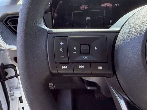 Used 2026 Nissan Kicks SV FWD image 18