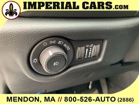 New 2026 Chrysler Pacifica Select image 19