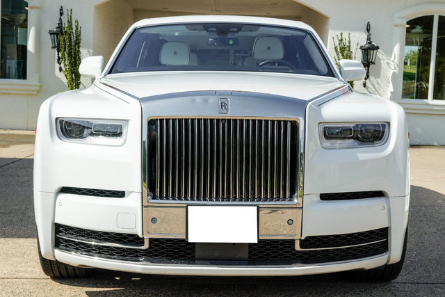 Used 2020 Rolls-Royce Phantom Sedan RWD image 13