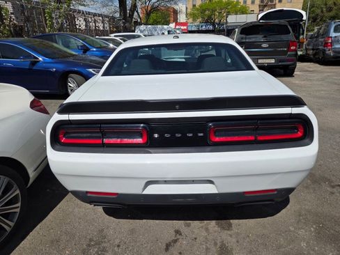 Used 2023 Dodge Challenger R/T image 5